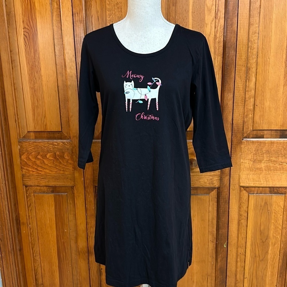 Goodnight Kiss Meowy Christmas Black Graphic Nightshirt Medium